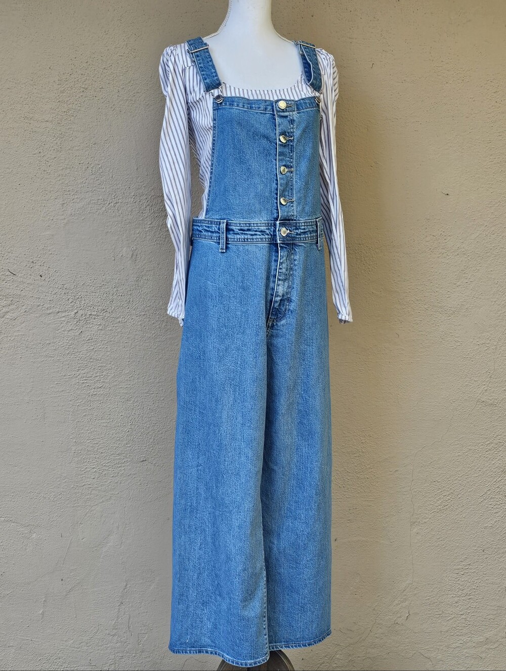 Universal Thread Medium Wash Button Up Denim Overalls Sz 12
